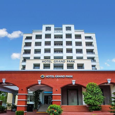 Hotel Grand Park Barishal Kültér fotó