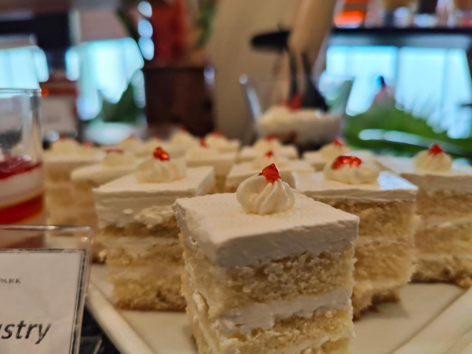 Hotel Grand Park Barishal Kültér fotó