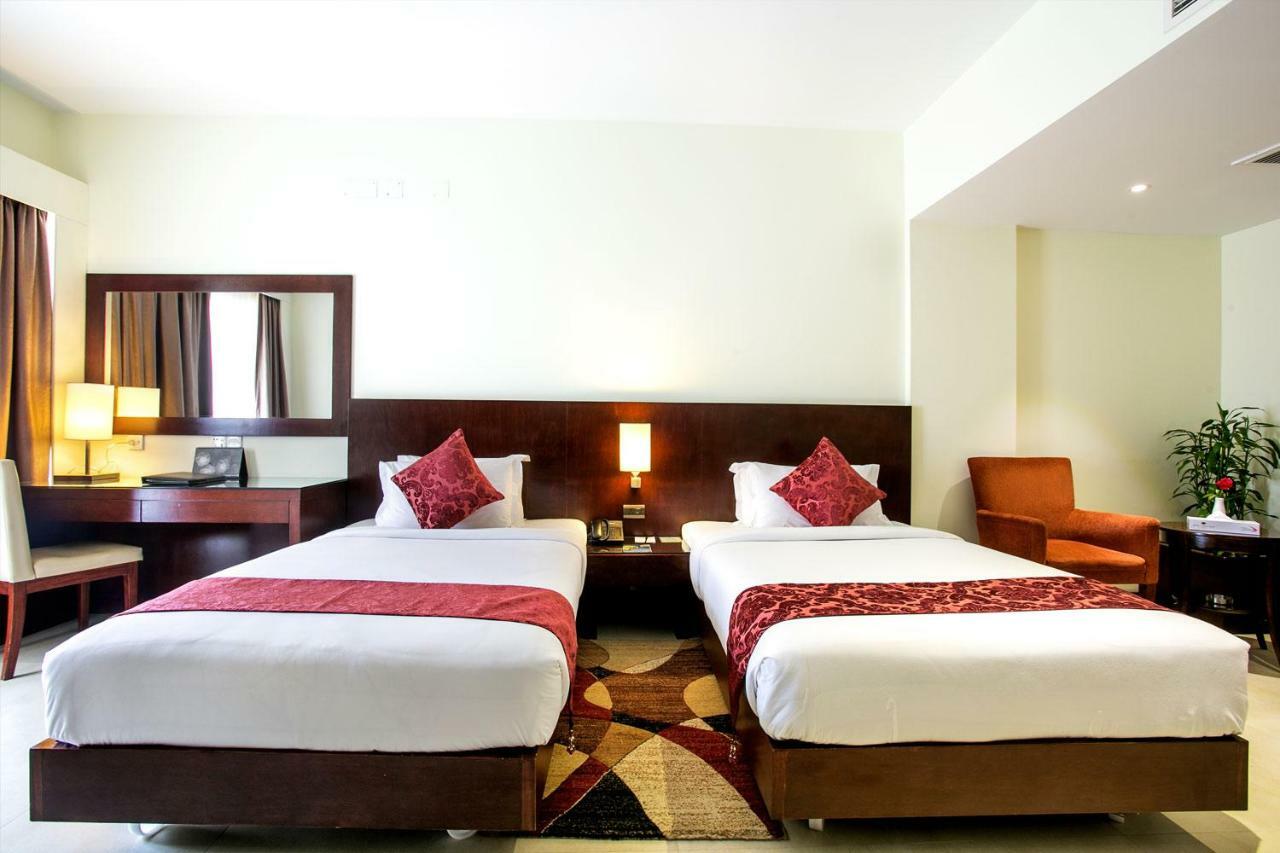 Hotel Grand Park Barishal Kültér fotó